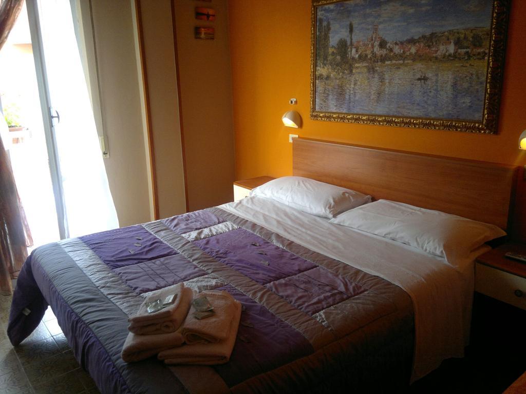 Hotel Simon ริมินี ห้อง รูปภาพ